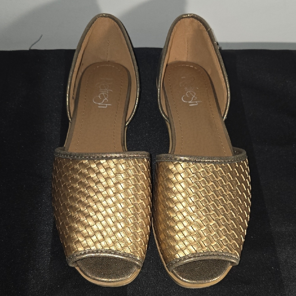 Refresh Gold Woven Loafers